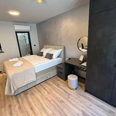 Апартаменты Versi Old Town Задар