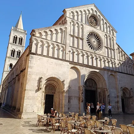 Апартаменты Versi Old Town *